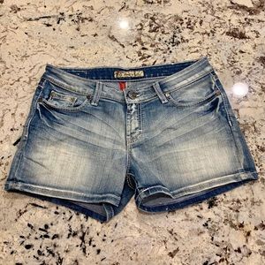 BKE BUCKLE BRAND JEAN SHORTS